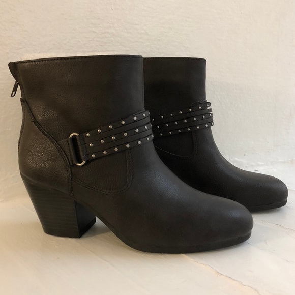 aerosoles ankle booties